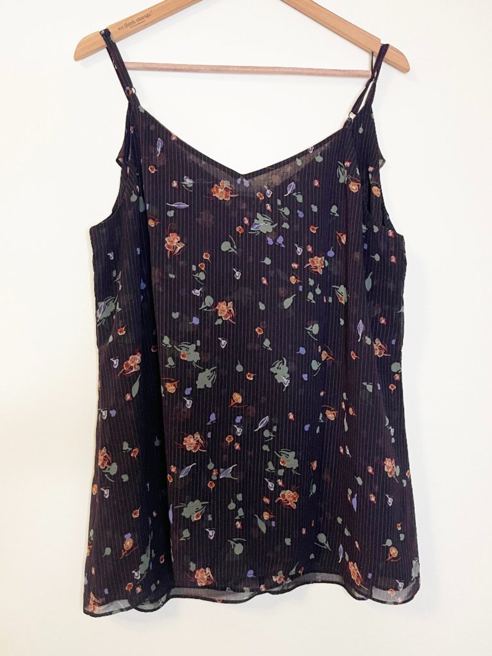 Cabi Black Floral Burgundy Pinstripe Camisole Tank Top XL Ruffle Back Boho